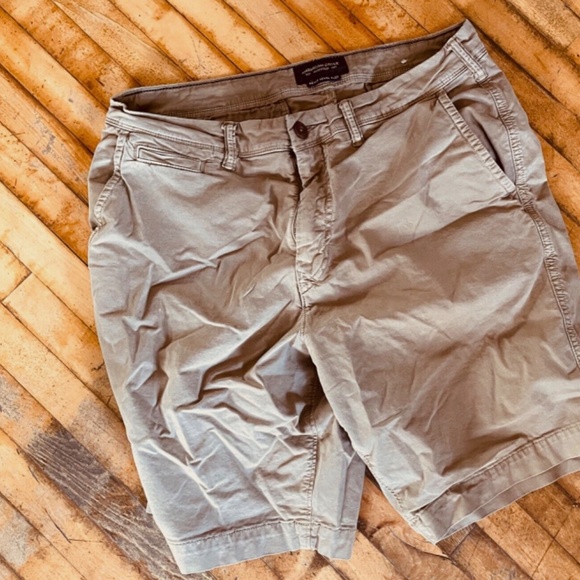 2 Pairs American Eagle Next Level Flex Shorts Mens Size 33 - Picture 5 of 6